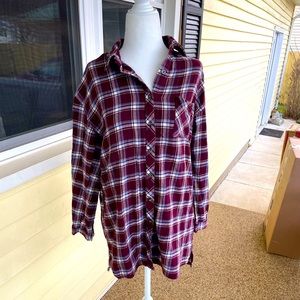 Long sleeve button up plaid flannel top